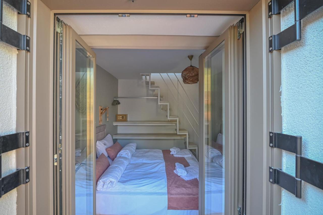 Villa Garifalia With Sauna & Hydromassage Chrissi Akti Chania Exterior foto